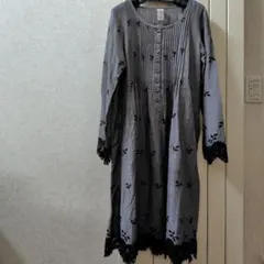 pual ce cin 刺繍入り長袖ワンピース グレーのサムネイル