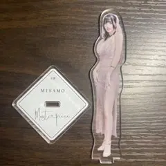MISAMO アクリルスタンド モモ