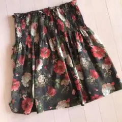 セシルマクビー　上質花柄ベアトップ