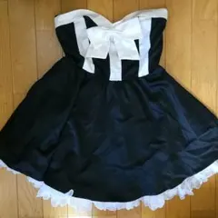 ゴスロリ・ロリータ黒ドレス 白リボン付き