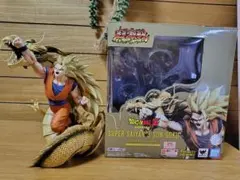 ドラゴンボールフィギュア【スーパーサイヤ人３孫悟空、龍拳爆発】