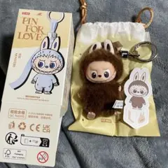 【L】POP MART PIN FOR LOVE イニシャル ラブブ