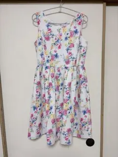 상태좋음 tocco closet 花柄ノースリーブ 원피스