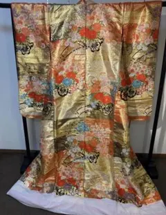 色打掛 金彩 御所車 牡丹 豪華絢爛 - メルカリ