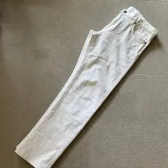 UNIQLO JEANS ホワイト スリムフィット