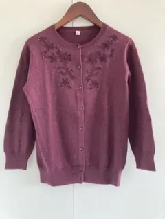 ユニクロ　刺繍　ビーズ　カーディガン　ボルドー
