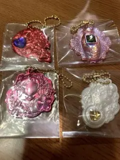 プリキュアオールスターズシークレットジュエリーチャーム　4個セット