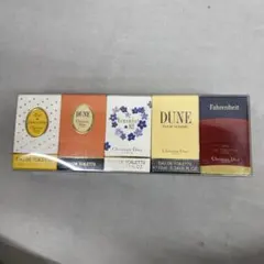 2025年最新】DIORミニ香水セットの人気アイテム - メルカリ