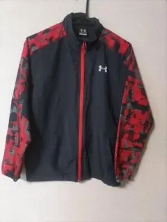アンダーアーマー ウインドブレーカー YXL 160 黒×赤 総柄