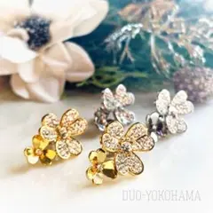 【再販】ハンドメイド フラワーピアス スワロフスキー 18金メッキ　ゴールド