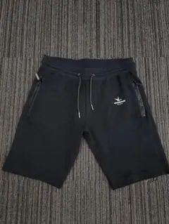 S【未使用品】1PIU1UGUALE3　GOLF トライバル柄イージーショーツ 未使用品】1PIU1UGUALE3 GOLF トライバル柄イージーショーツ