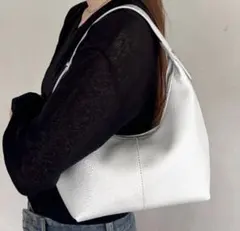 R*中様 合成皮革 ワンハンドルバッグ