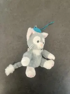 猫のぬいぐるみ 青い帽子付き