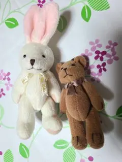 ウサギとクマのマスコット