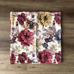 美品 クッションカバー 45×45cm 花柄