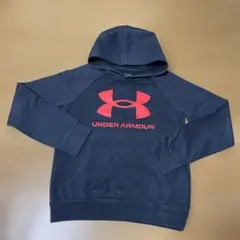 UNDER ARMOUR 黒パーカー YLG