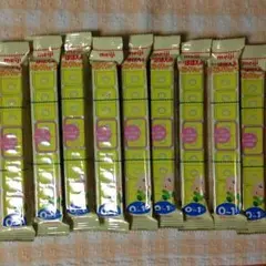 粉ミルク 「明治ほほえみ らくらくキューブ」