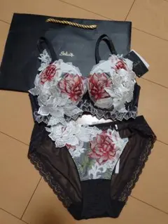 【タグ付新品未使用】サルート 店舗限定 97G マレフィセント D70/M タグ付新品未使用】サルート 店舗限定 97G マレフィセント D70/M