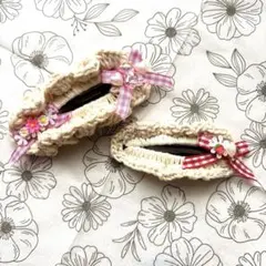 ヘアピン2個セット ホワイト　ベビー　キッズ　ハンドメイド　かぎ針編み　リボン