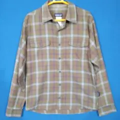 グリーン シャツ