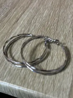 シルバー925 ツイストデザイン フープピアス