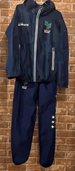 Item thumbnail for item 16559b70-6ee8-42c6-817b-e38ce203452a