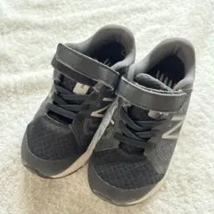 New Balance ブラック スニーカー ベルクロ