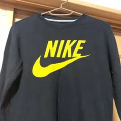 NIKE ナイキ トレーナー薄手