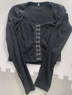 ブラック長袖トップス