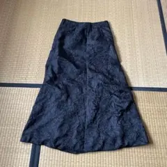 h*t様 LANVINブラック 凹凸加工 ロングフレアスカート　お洒落生地　サイのサムネイル