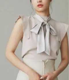 ジルバイジルスチュアート　スカーフ付ニットトップ