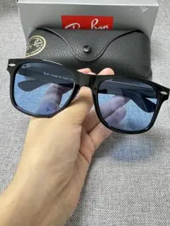 Ray-Ban ブラック/ブルー サングラス