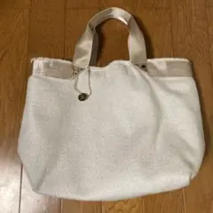 ホワイトファー風トートバッグ