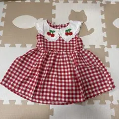赤と白のギンガムチェック　さくらんぼ刺繍　フリル襟ワンピース 90cm