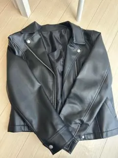 ブラックレザーライダースジャケット