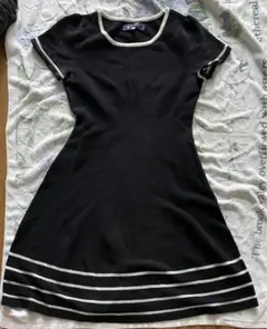 エムズグレイシー　黒 半袖 膝丈ワンピース 38 白ライン
