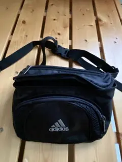 adidas ウエストポーチ