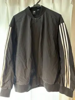adidas 黒 ジャンパー Mサイズ