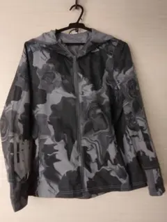 【adidas】ウィンドブレーカー