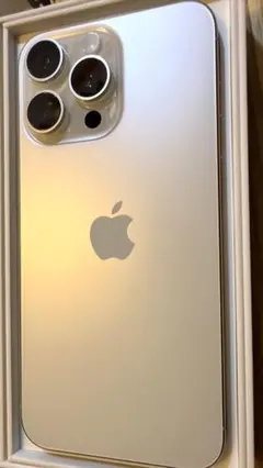 ◾️超美品 iPhone15 Pro Max 1TB ホワイトSIMフリー箱あり