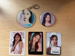 TWICE TZUYU ツウィ　トレカ　バッジ　キーホルダー　セット
