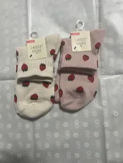 いちご柄 ソックス レディース 2足セット 新品 かわいい