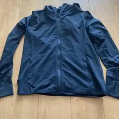 ユニクロ エアリズムUVカットフルジップパーカ　M