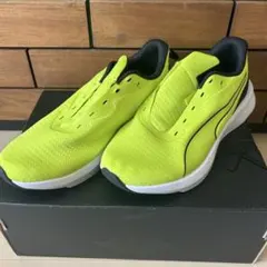 新品 PUMA 24cm スニーカー ランニングシューズのサムネイル