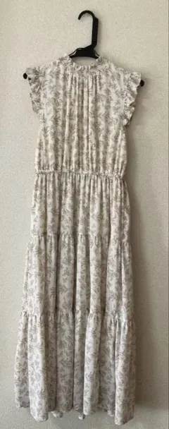 フラワー プリント　花柄　ノースリーブ ロングワンピース　オリーブデオリーブ