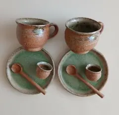 お値下げ 陶器 カップ＆ソーサー 2客セットミニピッチャー スプーン付