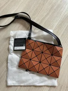 BAO BAO ISSEY MIYAKE ショルダーバッグ　ルーセントメタリック