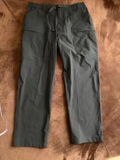 ユニクロ　ギアパンツXL ウエスト調整可能