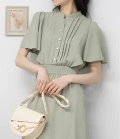 フレア半袖 ゴールドボタン ピンタック ロングワンピース