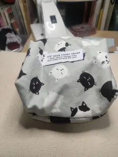 猫イラストBOX型ポーチ